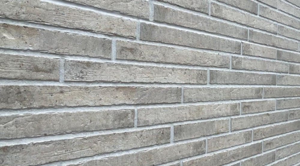 1080x600 01 Langformat Klinkerriemchen LF40 Tonwerk Klinker
