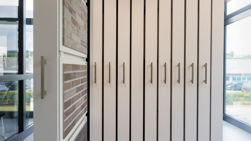 1200x675 08 Klinkerriemchen Showrooms Tonwerk Klinker