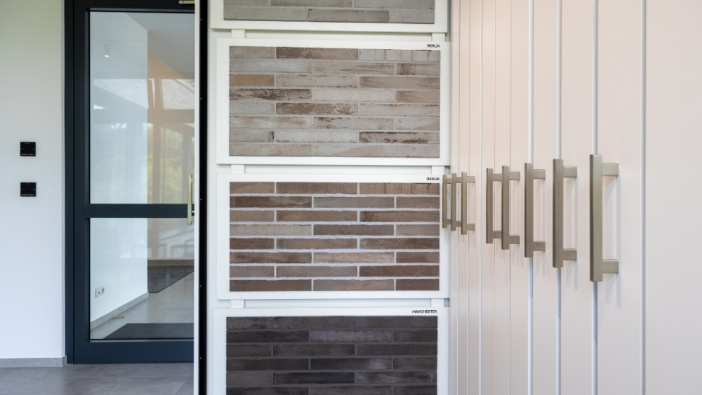 1200x675 09 Klinkerriemchen Showrooms Tonwerk Klinker