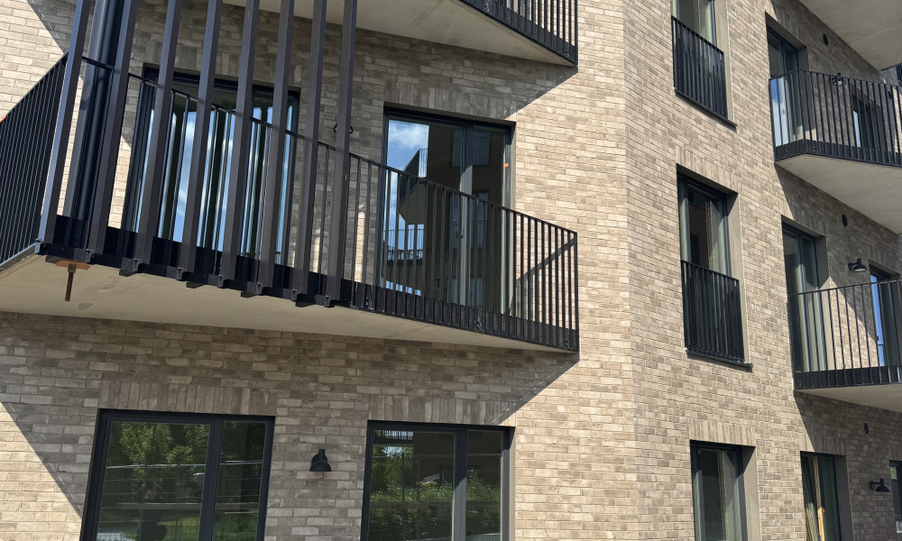 232407010016 232407010011 Brick Loft Taupe Anthrazit Vilnius Revingis 2407 Dubovoy 2025 13