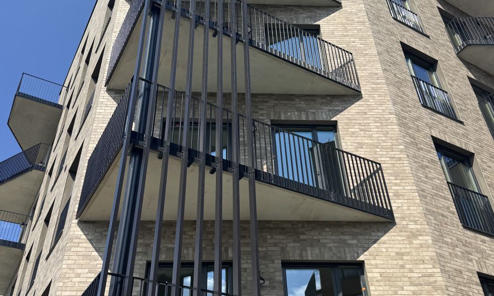 232407010016 232407010011 Brick Loft Taupe Anthrazit Vilnius Revingis 2407 Dubovoy 2025 15