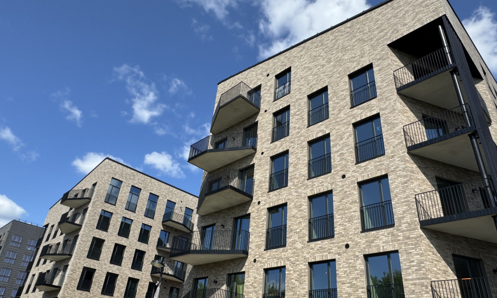 232407010016 232407010011 Brick Loft Taupe Anthrazit Vilnius Revingis 2407 Dubovoy 2025 17