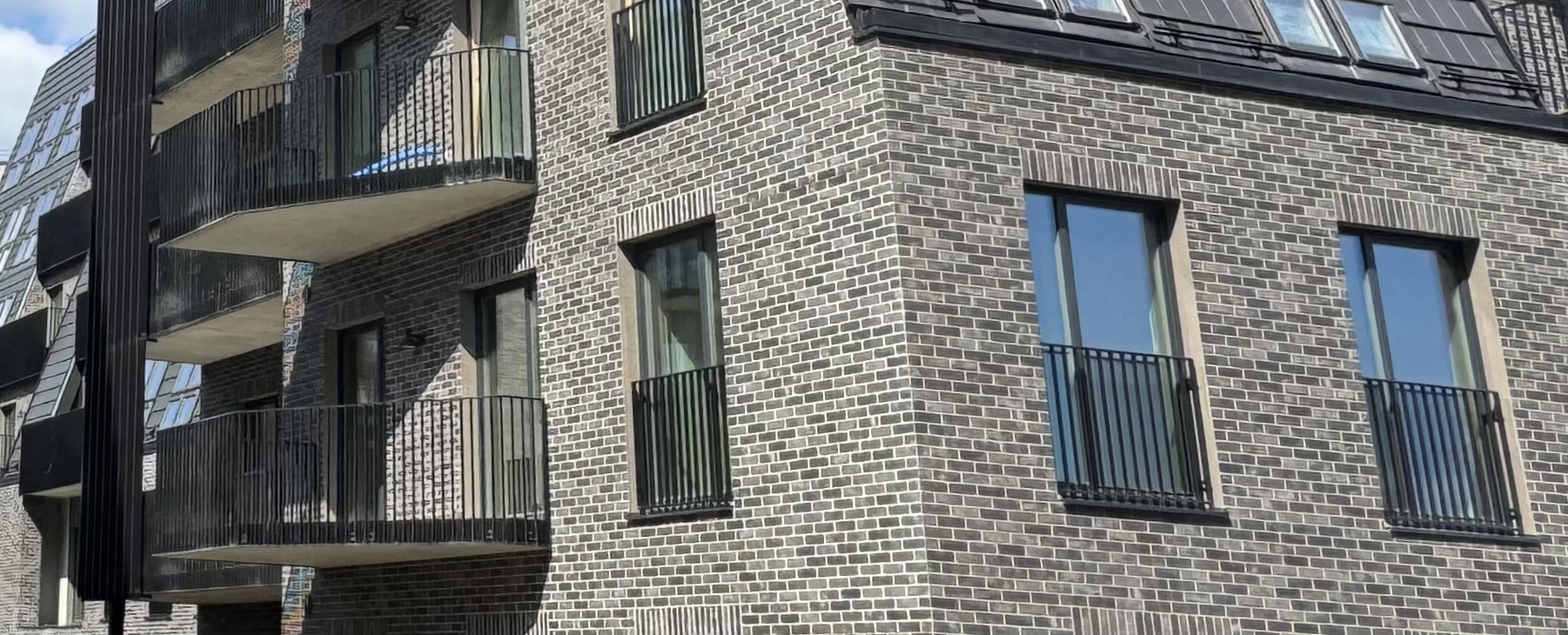 232407010016 232407010011 Brick Loft Taupe Anthrazit Vilnius Revingis 2407 Dubovoy 2025 36