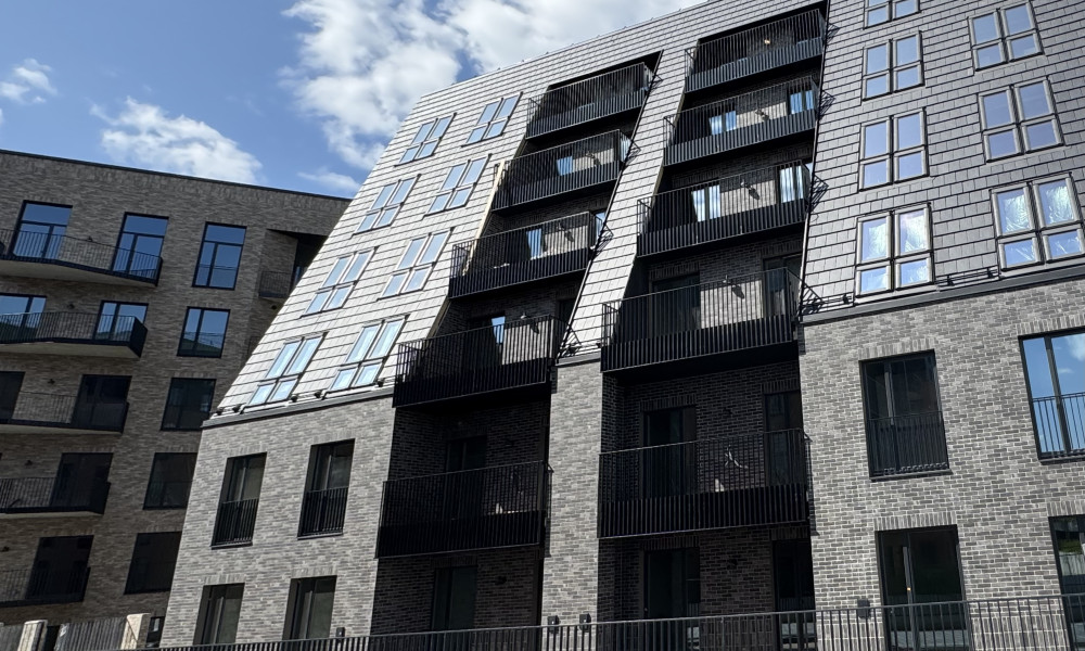 232407010016 232407010011 Brick Loft Taupe Anthrazit Vilnius Revingis 2407 Dubovoy 2025 39