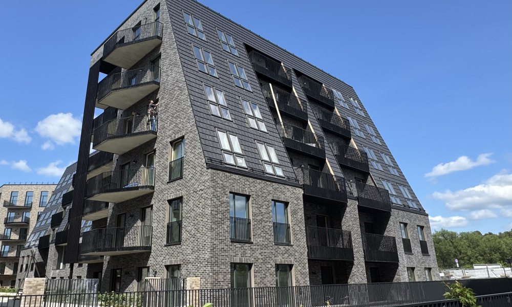 232407010016 232407010011 Brick Loft Taupe Anthrazit Vilnius Revingis 2407 Dubovoy 2025 5