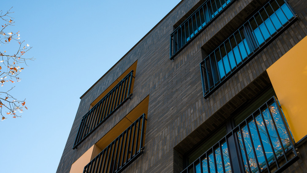 233605010011 Senatorska29 Lodz PL Brick Loft Anthrazit 05