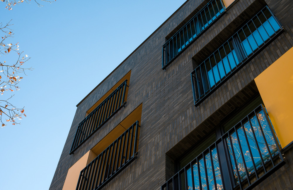 233605010011 Senatorska29 Lodz PL Brick Loft Anthrazit 05