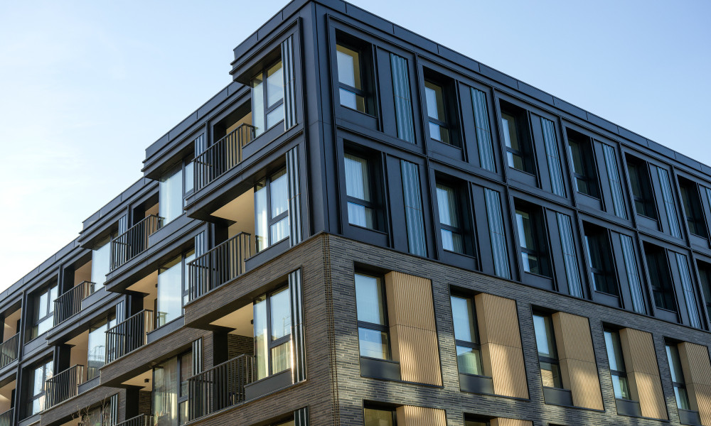 234704810011 Noho Mlyny Mogilska Krakau PL Aprilia 03