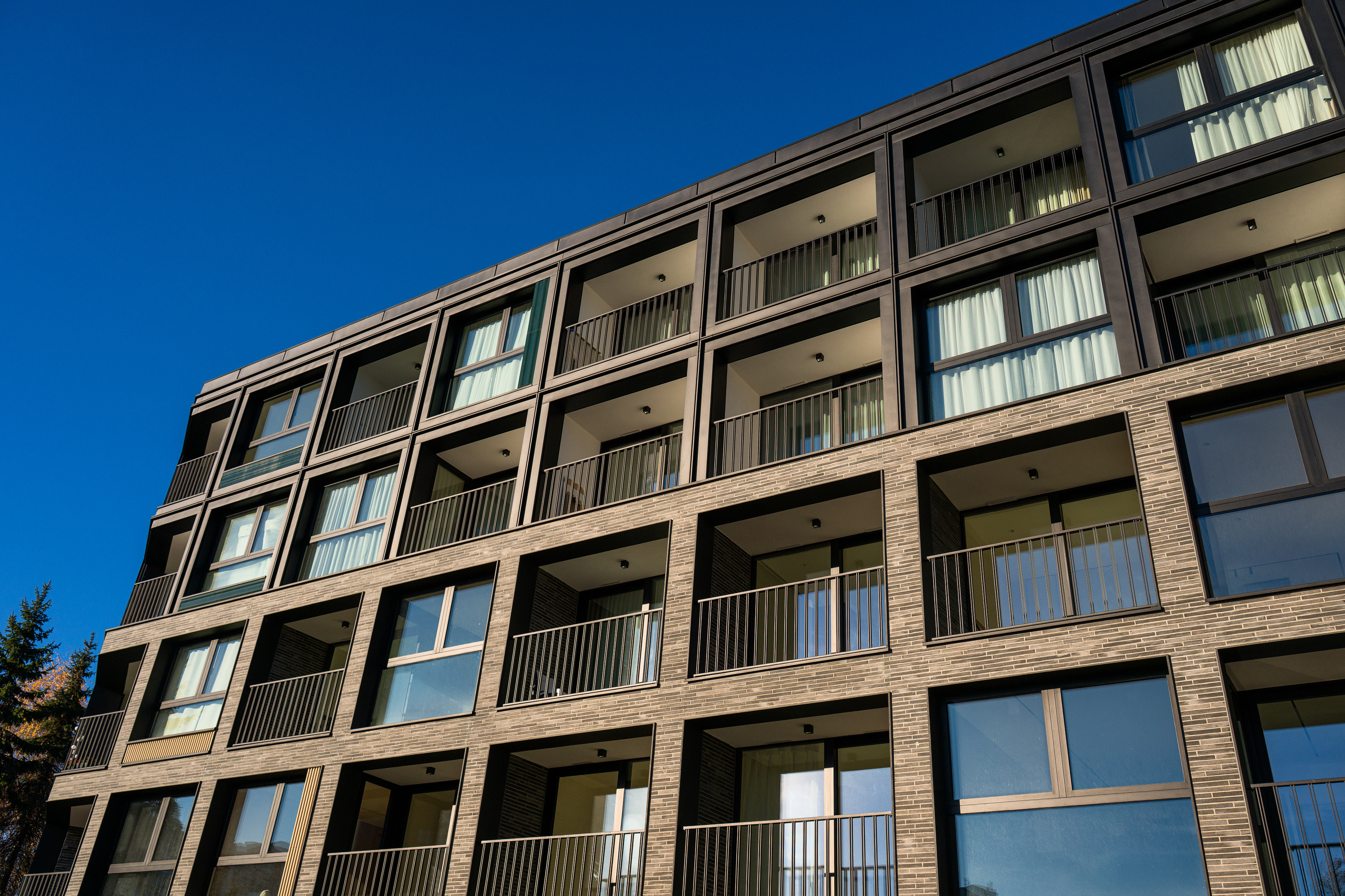 234704810011 Noho Mlyny Mogilska Krakau PL Aprilia 04