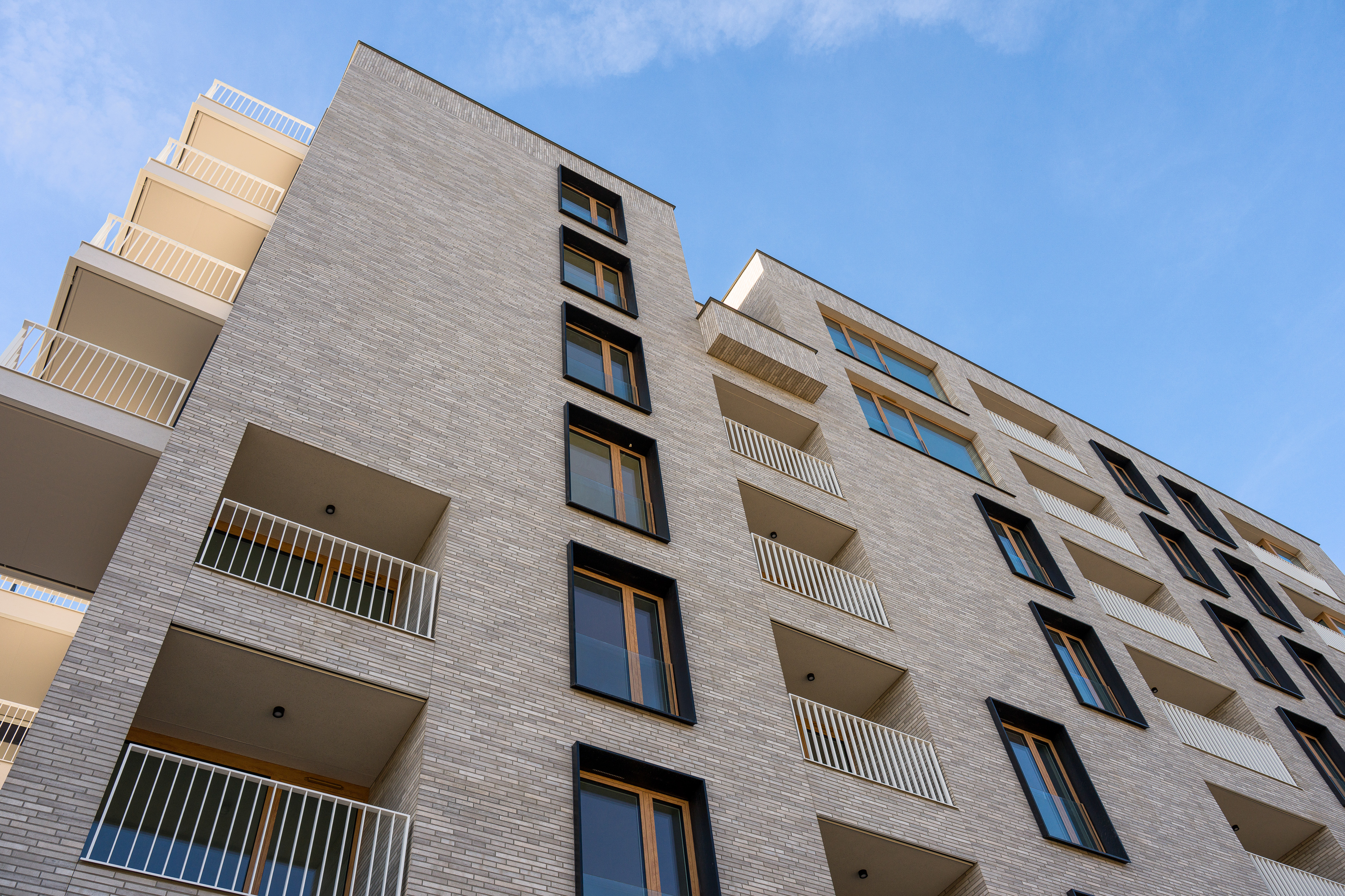 234704810033 Noho Lindego2 Krakau PL Kansas 02