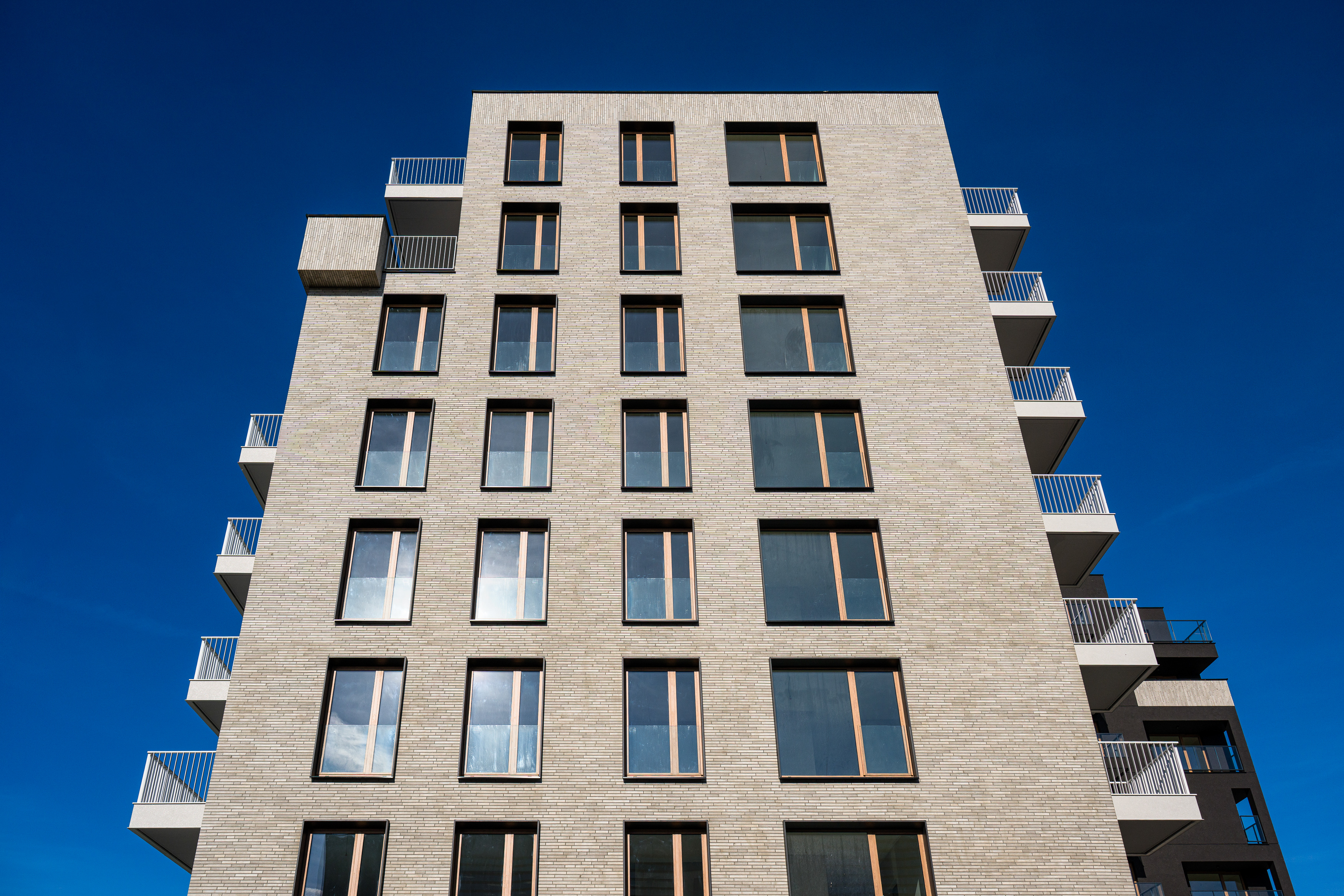 234704810033 Noho Lindego2 Krakau PL Kansas 04