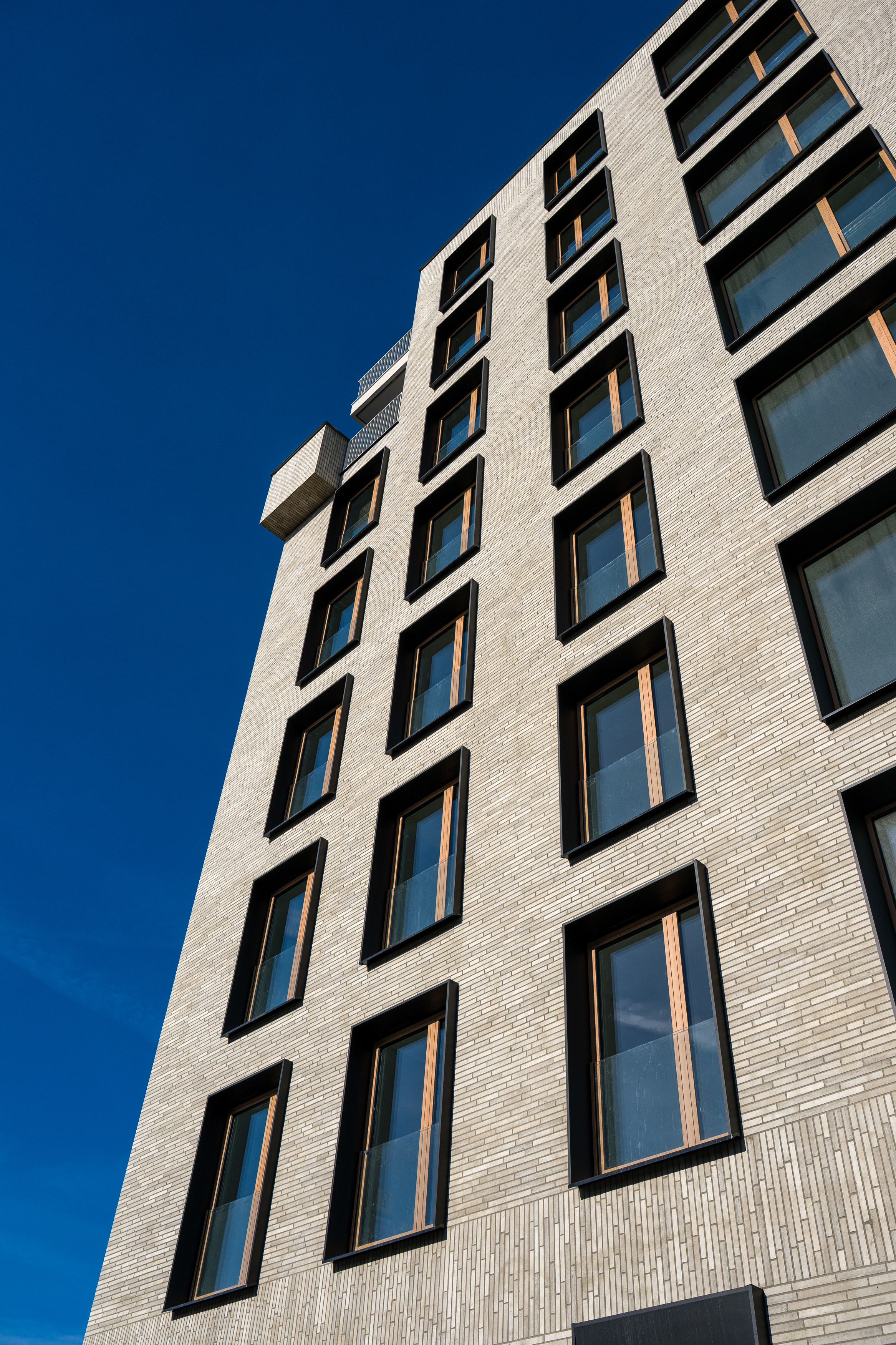 234704810033 Noho Lindego2 Krakau PL Kansas 07